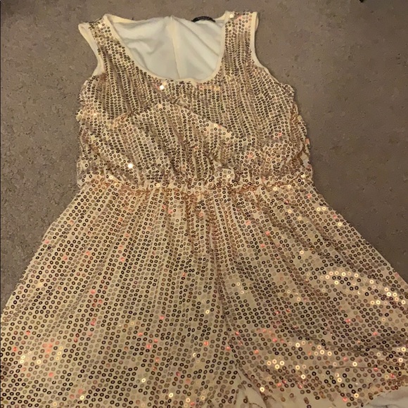 Gold romper - Picture 3 of 3